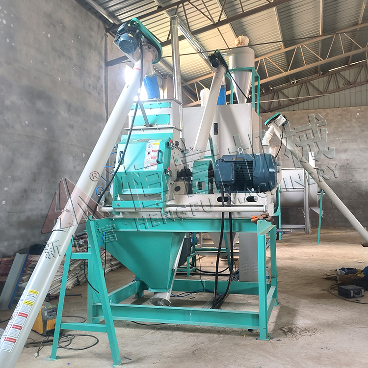 內蒙古杭錦旗（qí）水滴型臥（wò）式粉狀飼料機組