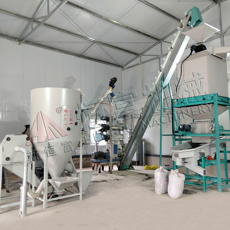 河南鶴壁250環模顆（kē）粒飼料（liào）機組