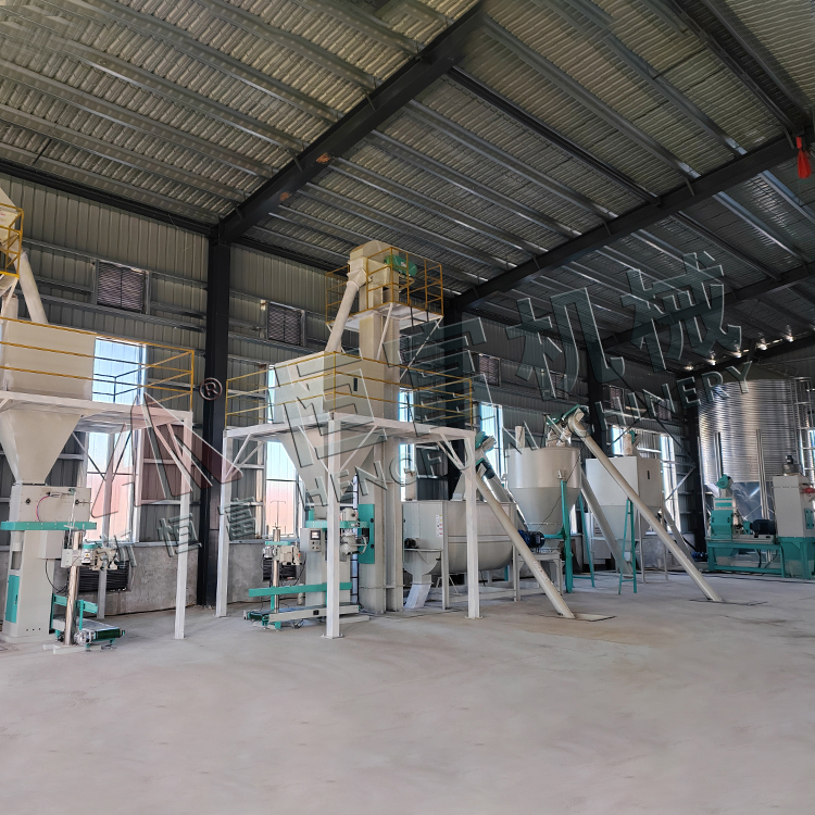 內蒙古赤峰時（shí）產6噸（dūn）粉狀飼料機組