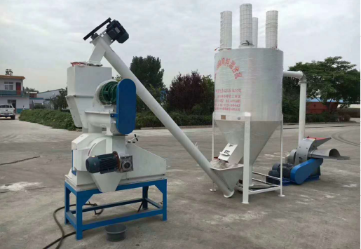 安裝（zhuāng）完成的250草粉顆粒（lì）機組參考示例